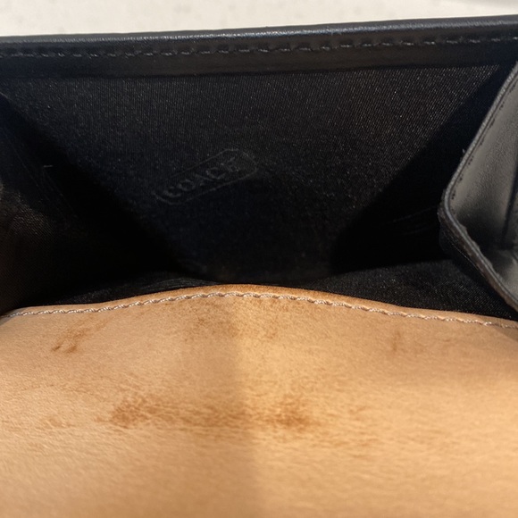 Authentic Coach leather signature canvas mini wallet with buckle - Picture 11 of 11